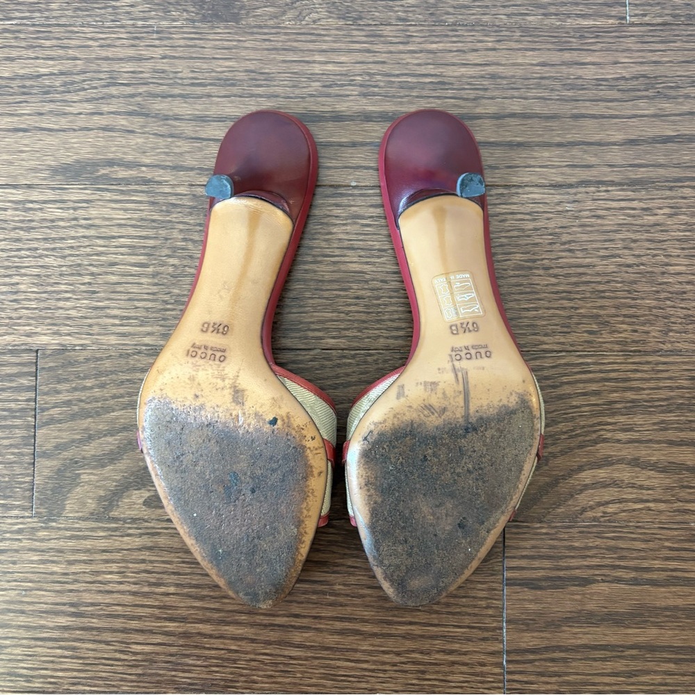 SOLD Authentic Gucci heels - Picture 6 of 7